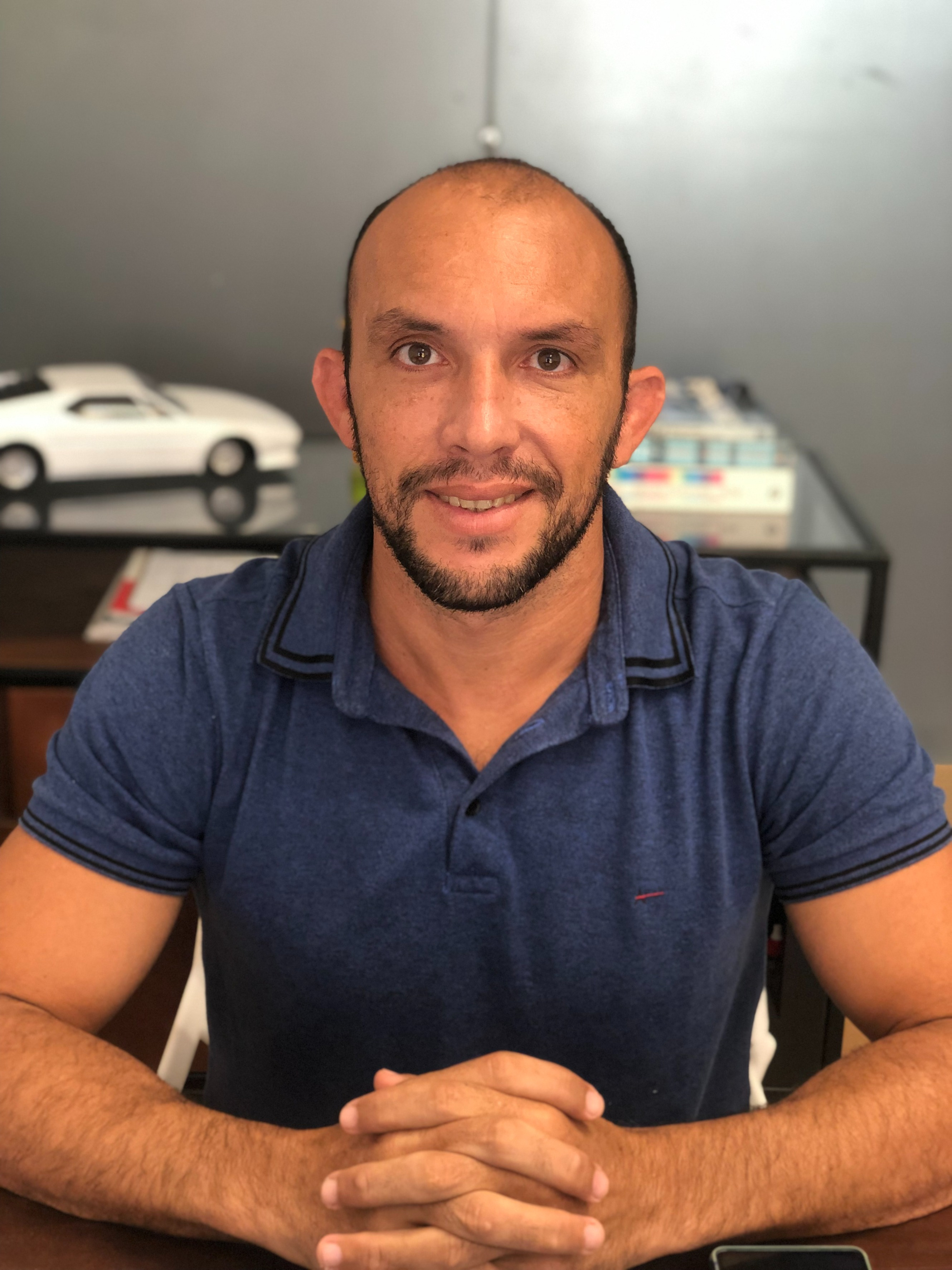 Arquiteto e Urbanista com 12 anos de formação. Mestre em ensino e BIM pela UFRN. Larga experiência projetos residenciais, comerciais e corporativos.